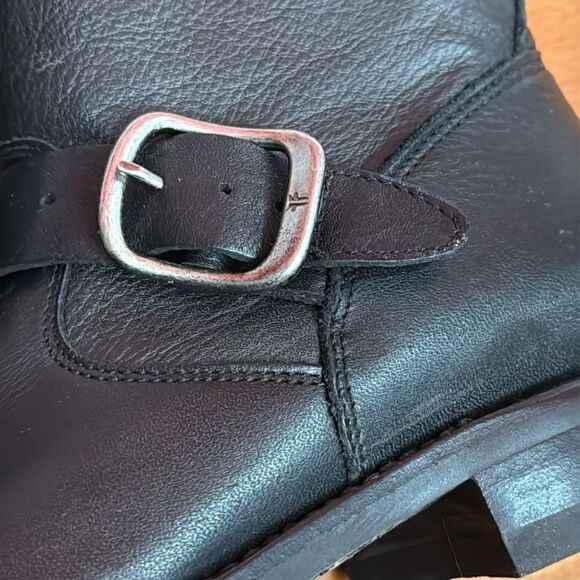 NWOB Frye Veronica Short Women's Black Grain Leather Western Moto Boot Size 5.5 - Picture 7 of 11